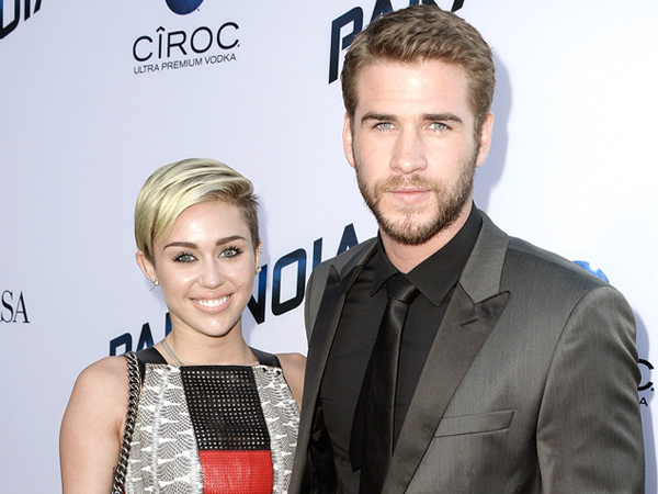 Kembali Terlihat Bersama, Miley Cyrus dan Liam Hemsworth Akan Balikan?